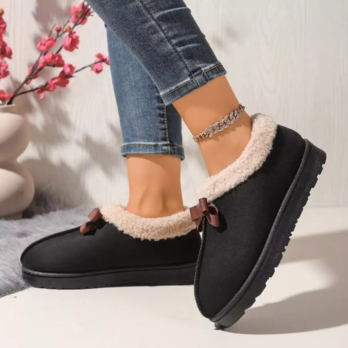 Suede Fluff-Lined Flat Shoes