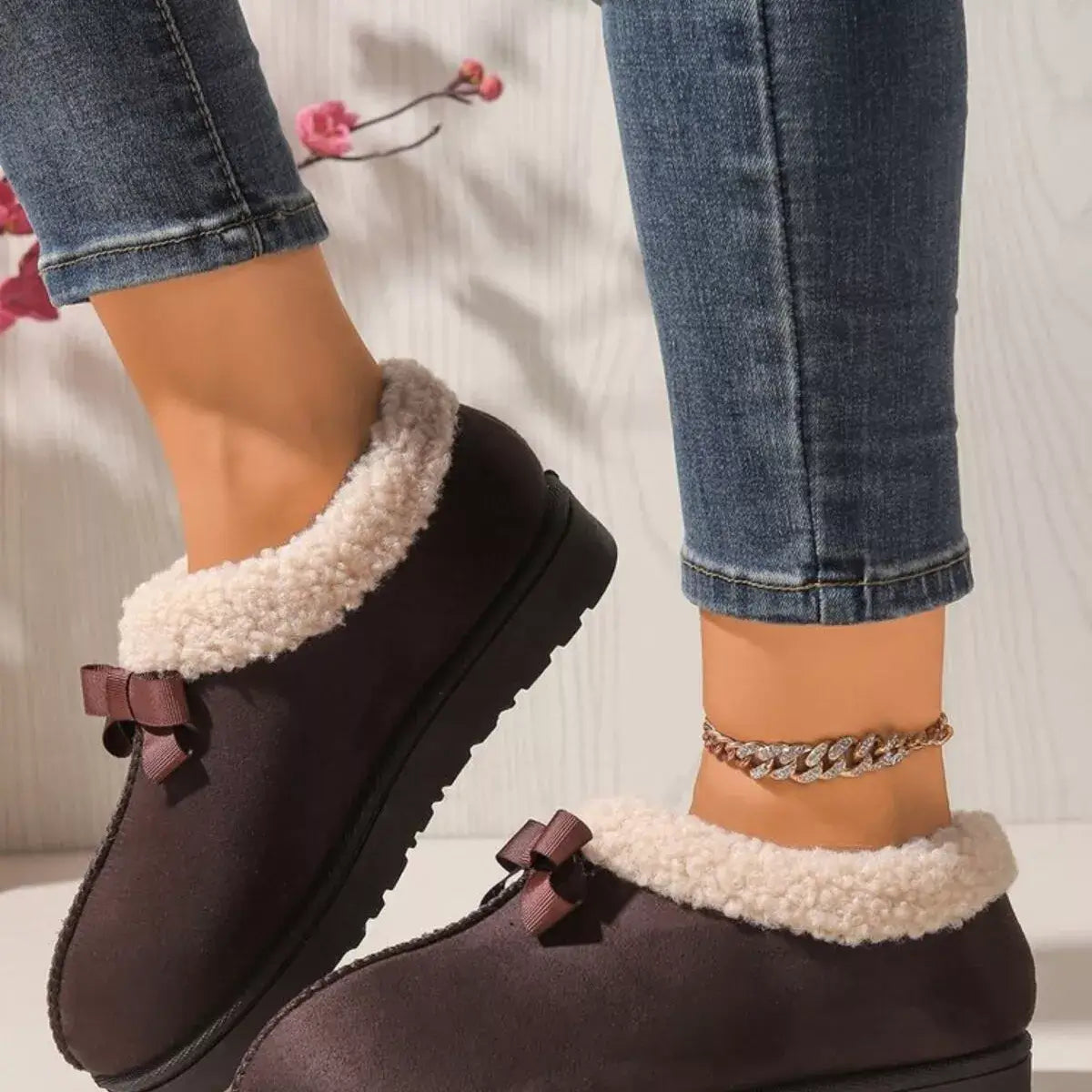 Suede Fluff-Lined Flat Shoes