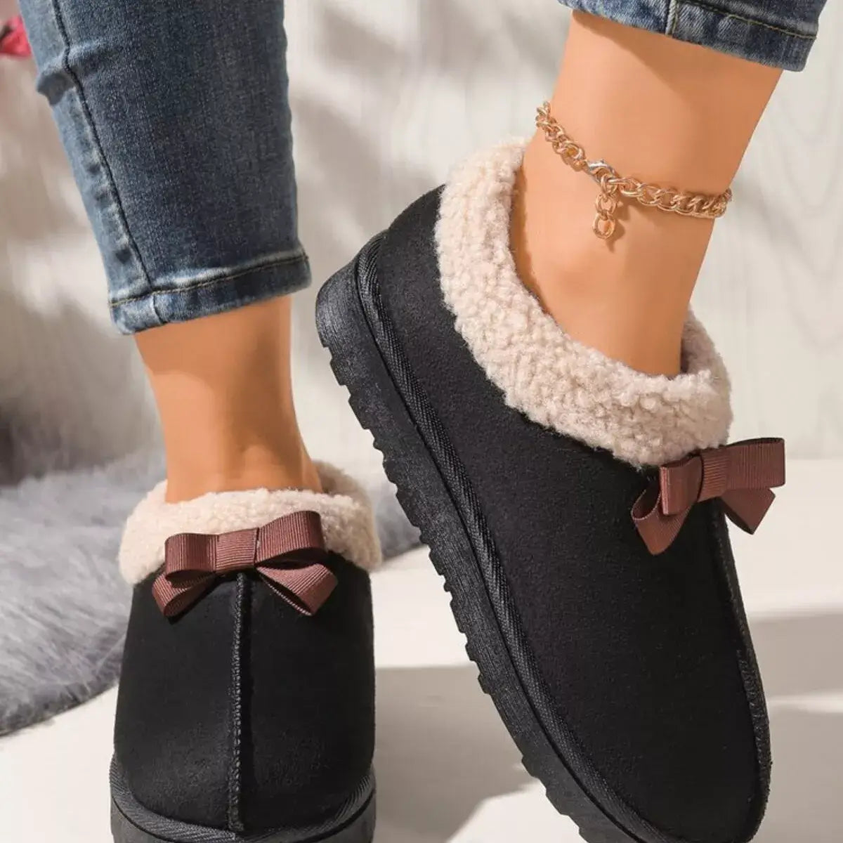 Suede Fluff-Lined Flat Shoes