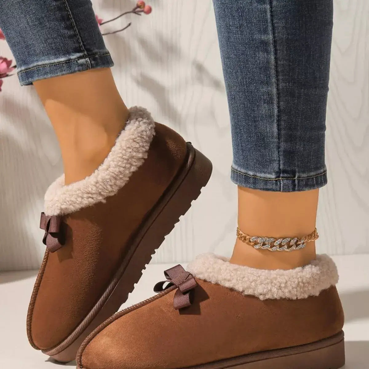 Suede Fluff-Lined Flat Shoes