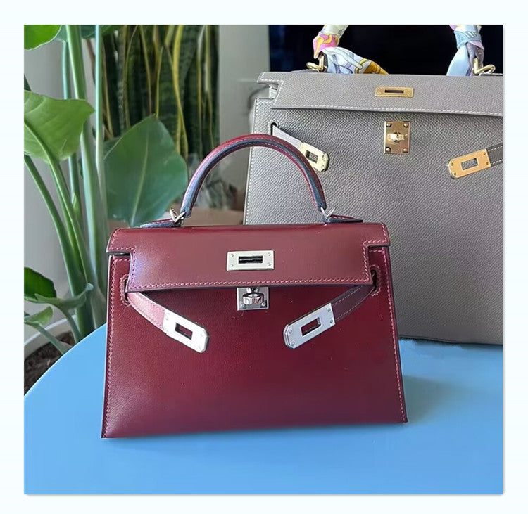 Women’s Glossy Leather Lock Shoulder Bag