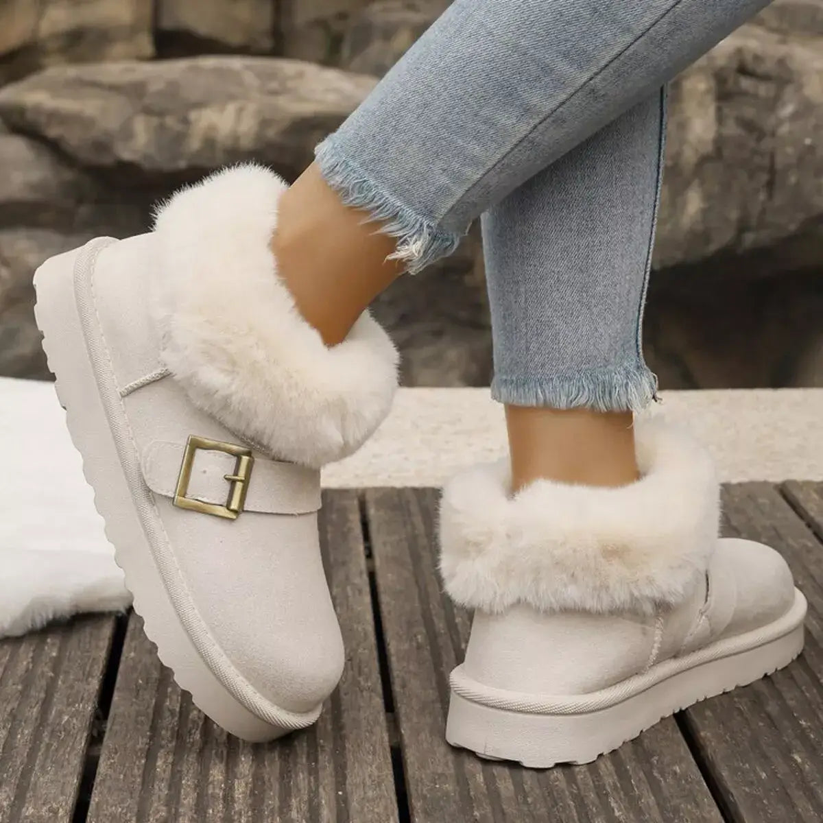 Fluff-Lined PU Leather Flat Shoes