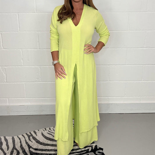 Women’s Minimalist Two-Piece Set