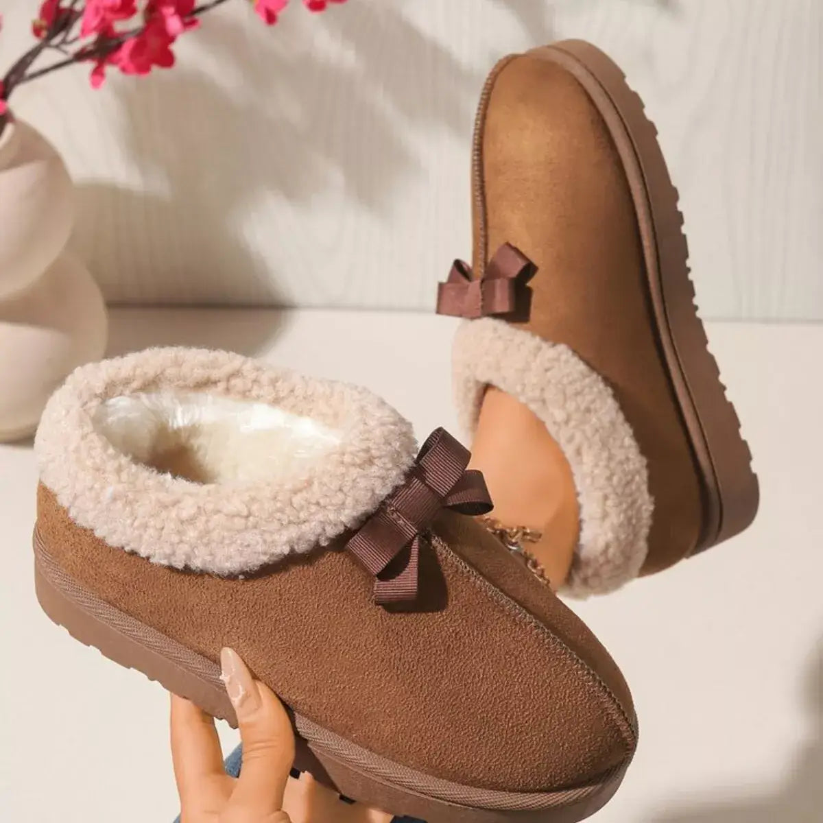 Suede Fluff-Lined Flat Shoes