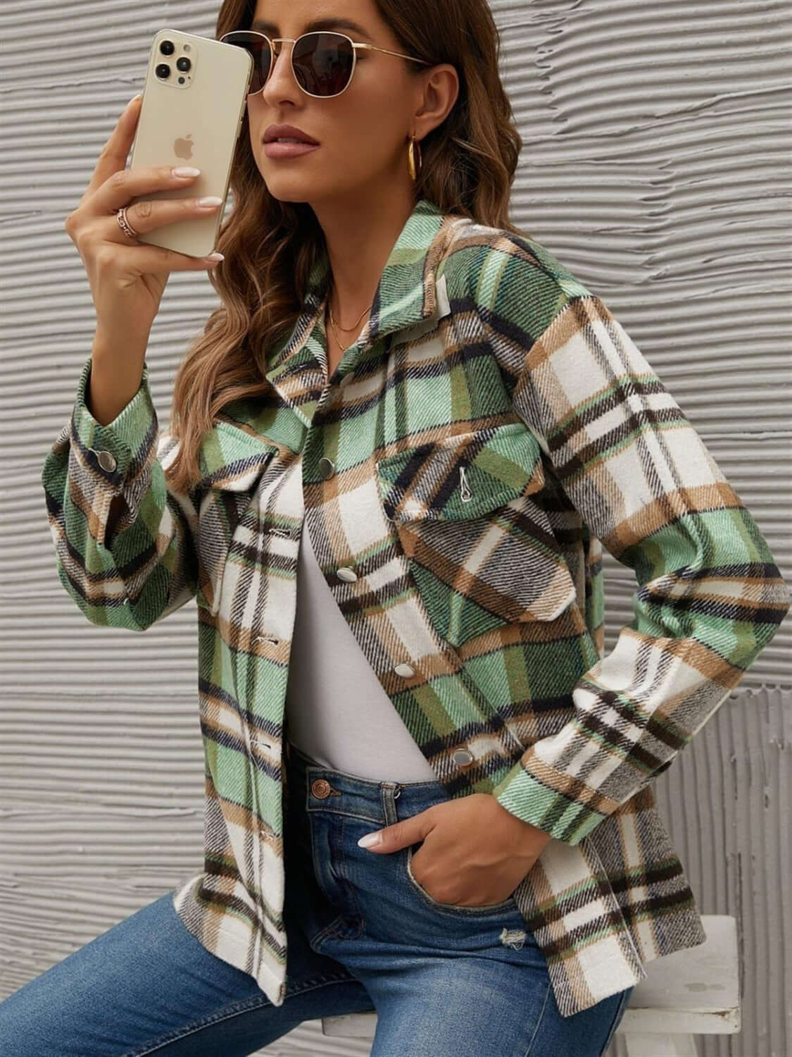 Women’s Cozy Plaid Button-Up Jacket