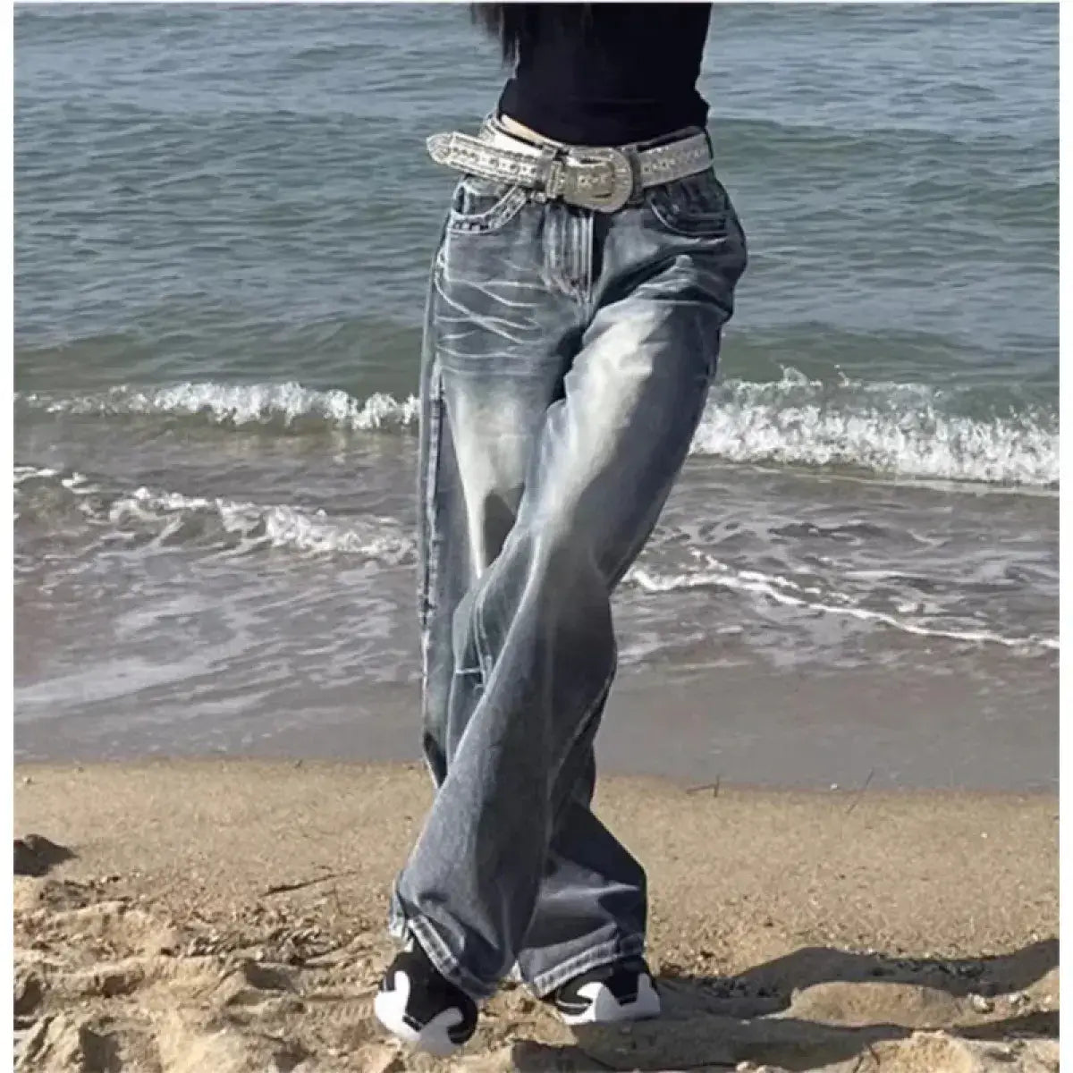 Vintage High-Waisted Wide-Leg Jeans